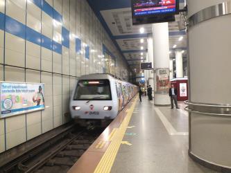A Northbound M2 subway train arriving at Levent station A Northbound M2 subway train arriving at Levent station