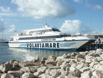 Alilauro Ferry