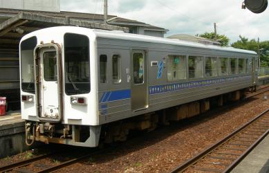 Train exterior Train exterior