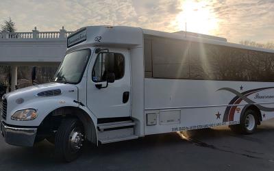 26 passenger luxury coach 26 passenger luxury coach