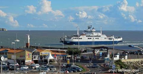 Royan-Le Verdon ferry Royan-Le Verdon ferry