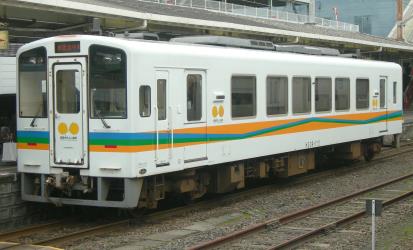 Train exterior Train exterior