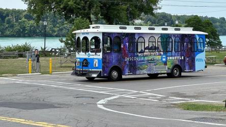 Discover Niagara Shuttle exterior Discover Niagara Shuttle exterior