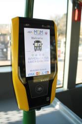 Contactless payment machine