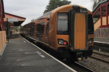 Train at Henley in Arden