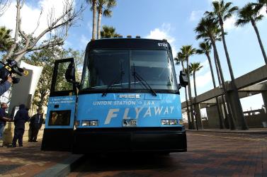 FlyAway bus FlyAway bus