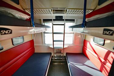 1st class 4-berth couchettes 1st class 4-berth couchettes