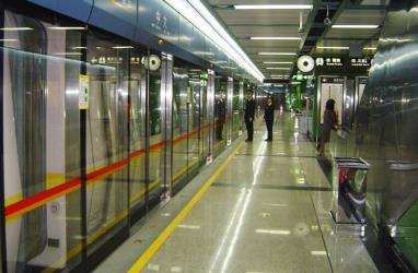 Guangfo Line station Guangfo Line station