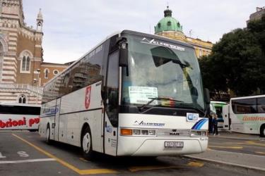 Standard AC bus Standard AC bus