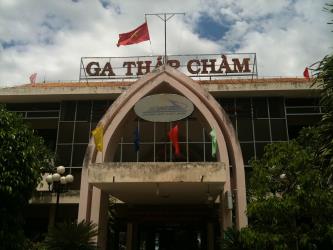 Thiap Cham Station Thiap Cham Station