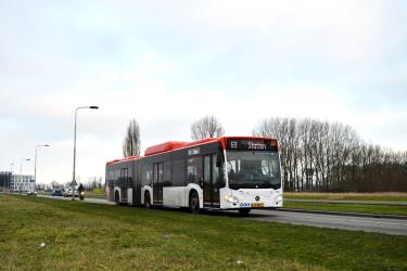 Articulated bus