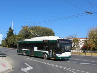 Trolley bus on route 26