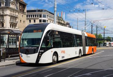 Van Hool no. 1612 at Place de Bel-Air in 2017