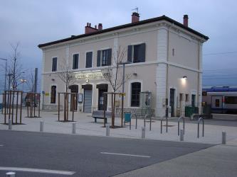Gare de Grenoble-Universités-Gières