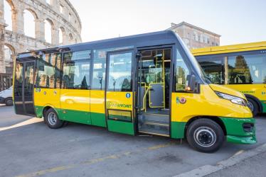 Mini Bus