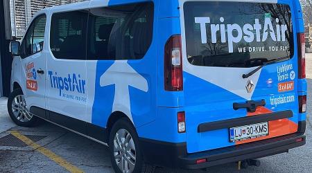 Minibus exterior