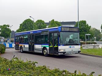Renault Agora bus on route 15