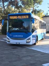 BUs front view