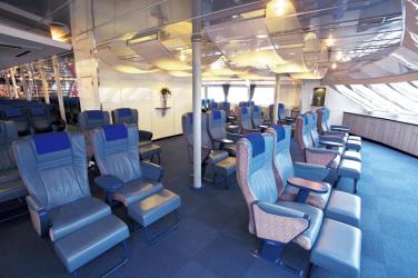 Reclining seats