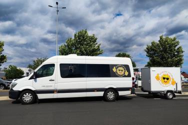 Mini Bus
