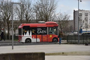 Electric shuttle in the city center of Caen