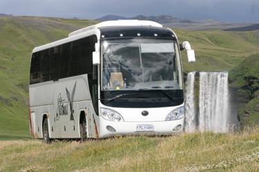 Sterna Bus front and side view