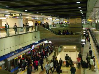 Zhongxiao Xinsheng Station