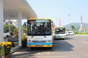 Danang Bus at the bus stop