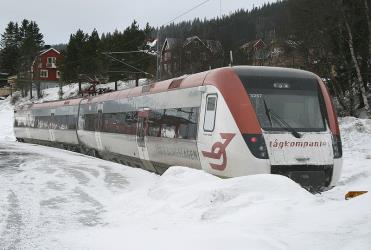 A Regina train belonging to Tågkompaniet stands in Åre