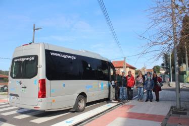 Minibus exterior
