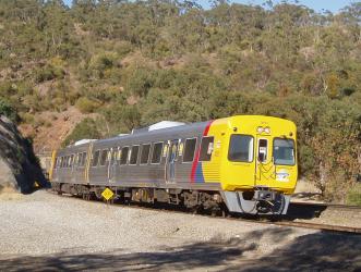 Diesel railcar near Lynton Station