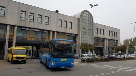 Venezia bus exterior