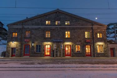 Ospizio Bernina station