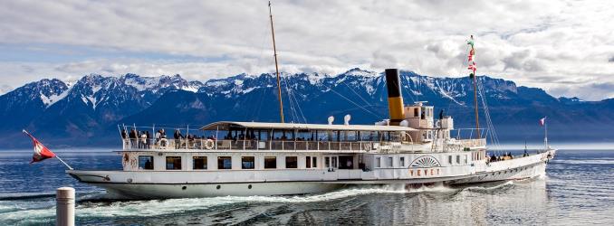 Vevey steamboat with paddle wheels